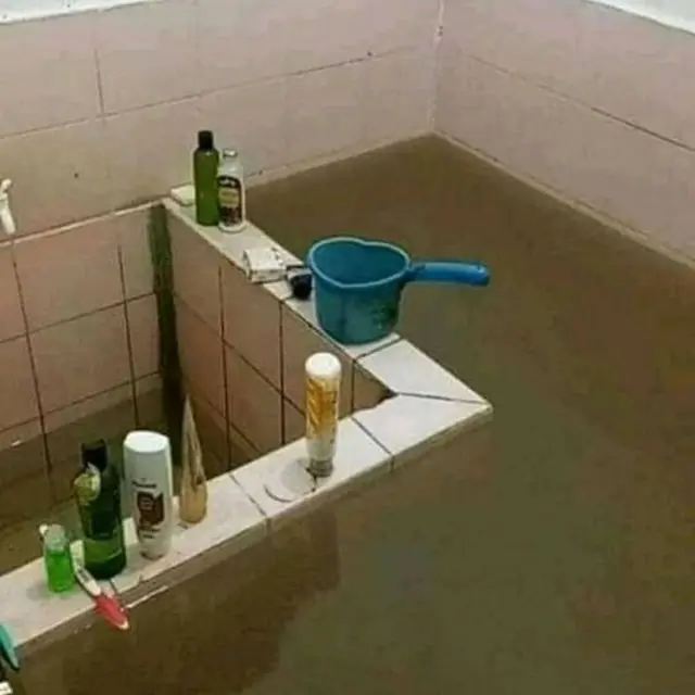 6 Desain Bak Mandi Tak Biasa Ini Nyeleneh, Bikin Geleng Kepala