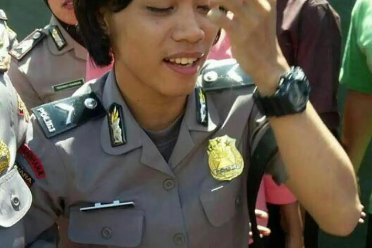 Bikin Heboh! Selain Gadungan, Polwan Ini Ternyata Juga Waria!