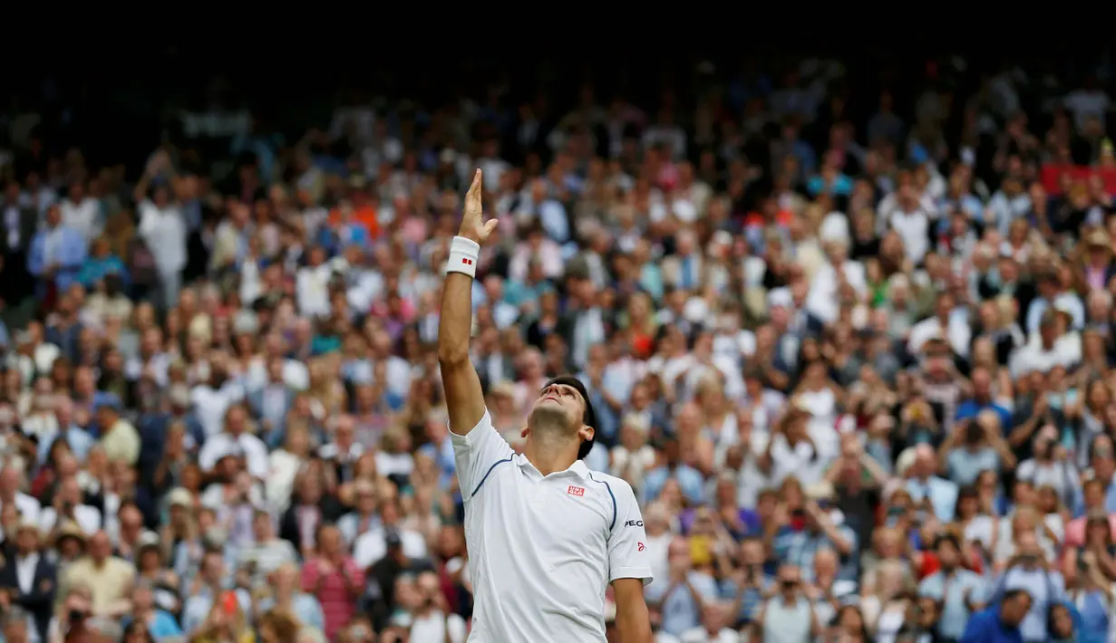 Ekspresi Novak Djokovic setelah memastikan kemenangan. (REUTERS/Stefan Wermuth)