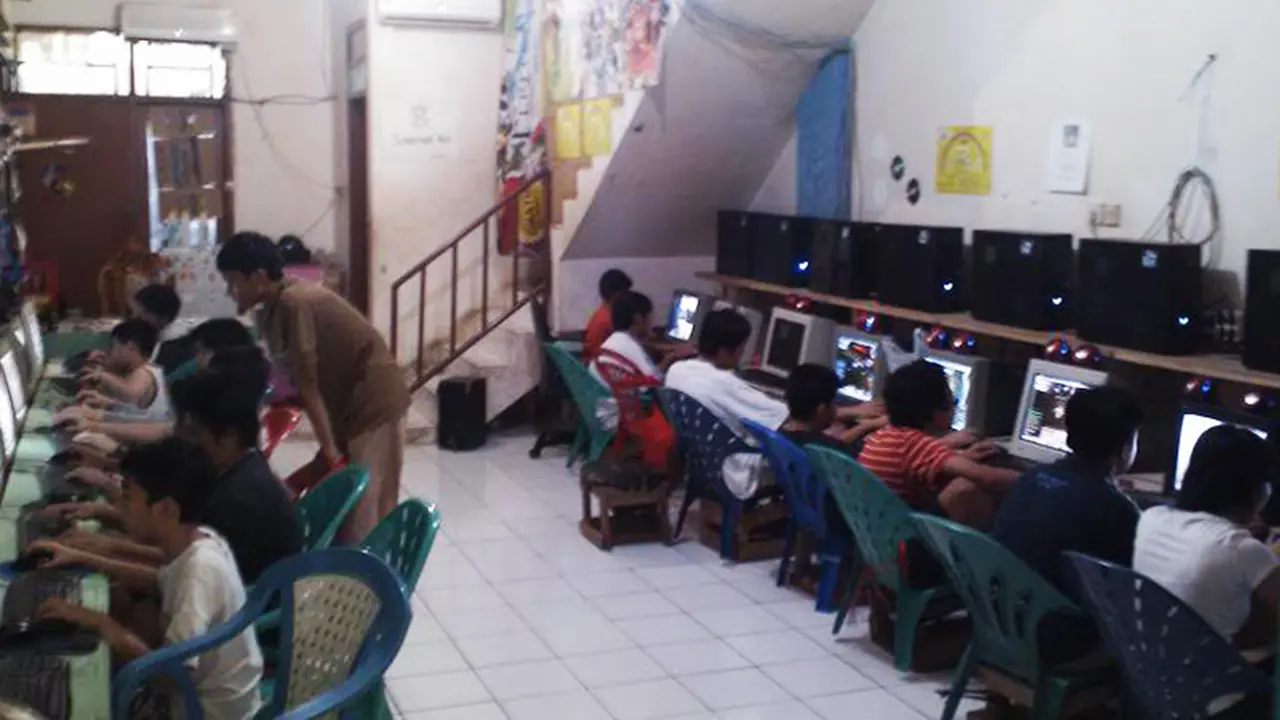 Ingatkah Anda Pertama Kali Menggunakan Internet?
