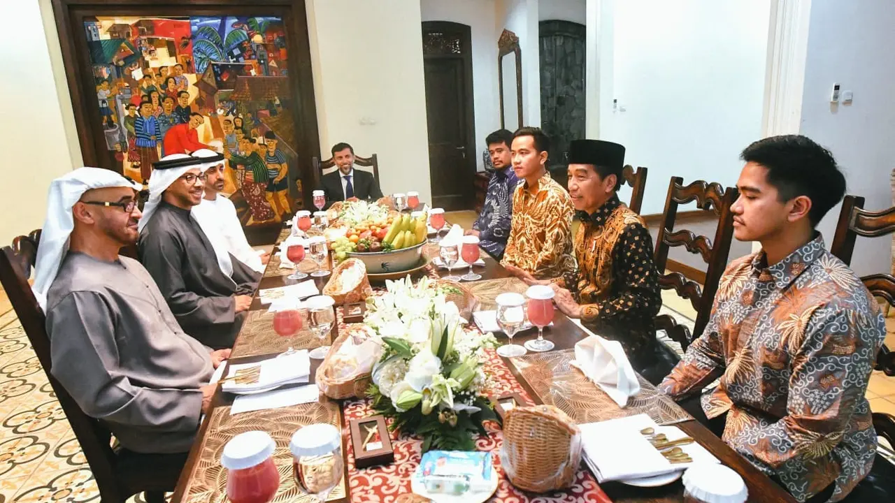 Jokowi Ajak MBZ ke rumah pribadinya di Solo
