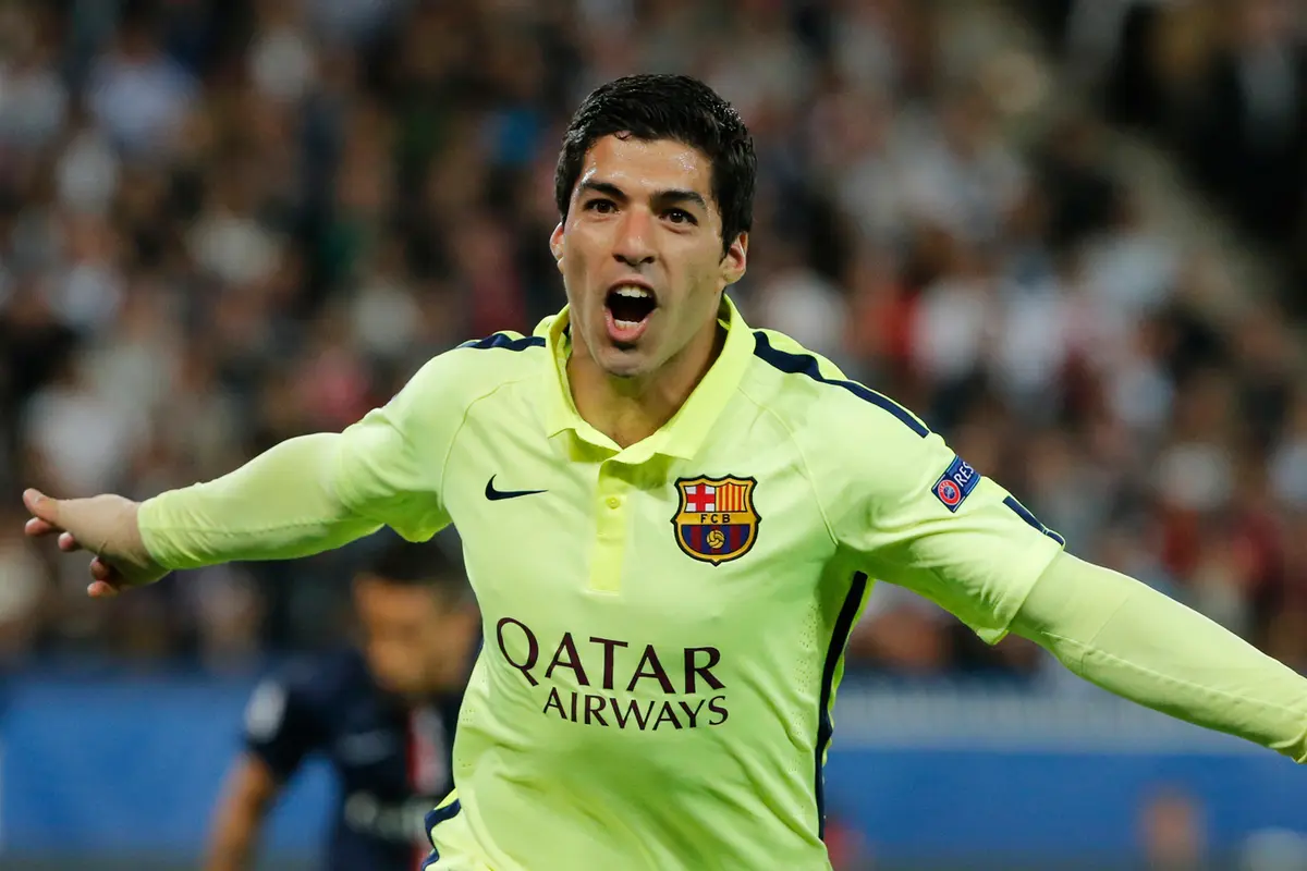 Suarez Dua Gol, Barcelona Permalukan PSG 