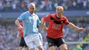 3. Stephen Ireland - Mantan pemain Manchester City tersebut mengungkapkan rasa menyesalnya berkarier di sepak bola. Ia mengungkapkan penyesalan bisa terjebak di olahraga yang tidak pernah ia sukai. (AFP/Andrew Yates)