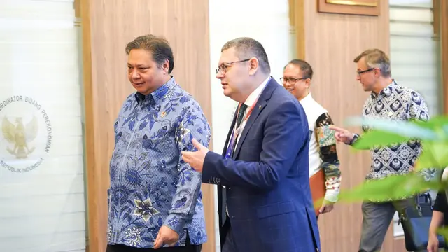 Pertemuan Menteri Koordinator Bidang Perekonomian Airlangga Hartarto dengan Chairman of Committee on Foreign Policy and Interparliamentary Cooperation at Verkhovna Rada (Parliament) of Ukraine Oleksandr Merezhko pada Selasa (8/8/2023)