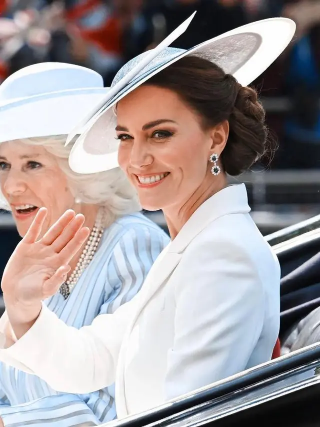 Kate Middleton Tampil Elegan Pakai Gaun Putih dan Perhiasan Putri Diana di Parade Trooping the Colour