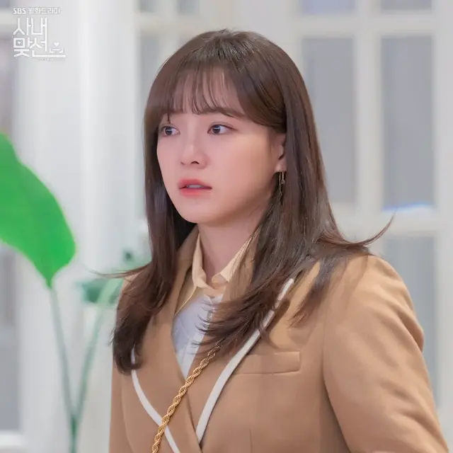 Kim Sejeong dalam Business Proposal. (Instagram/ sbsdrama.official)