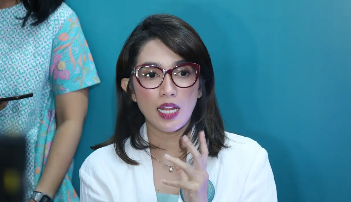 Ussy Sulistiawaty (Daniel Kampua/Fimela.com)