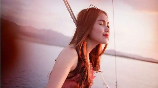 Masuk Nominasi Wajah Tercantik TC Candler, Ini 6 Potret Ayu Ting Ting yang Bikin Pangling