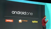 Sundar Pichai memperkenalkan Android One di acara Google I/O (theverge.com)