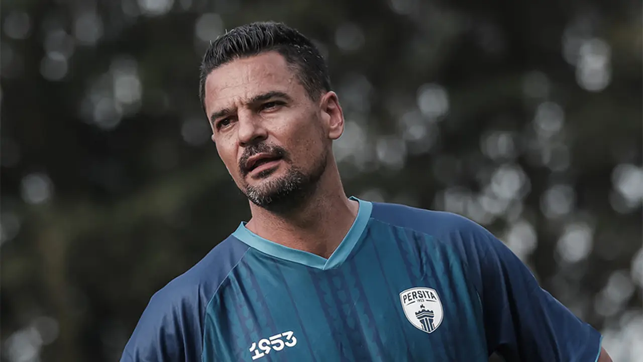 Pelatih Anyar Persita Tangerang, Carlos Pena