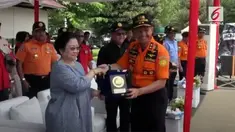 Sekjen PDIP Hasto Kristiyanto mengatkan ada usulan memecat Emil Dardak sebagai kader PDIP karena maju di Pilgub Jatim 2018.