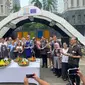 Duta-duta besar negara eropa di Indonesia ikut merayakan Europ Day dengan menghias tumpeng (Liputan6.com/ Linda Sapira)