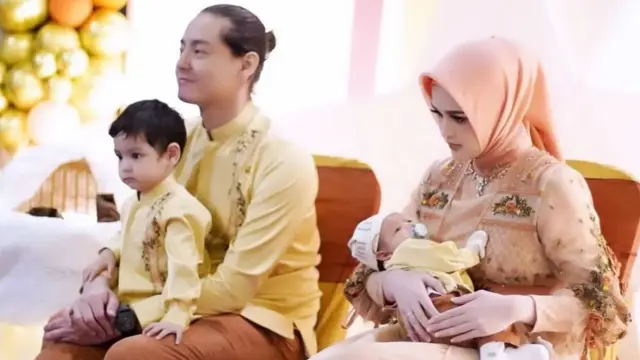 Cut Meyriska dan Roger Danuarta