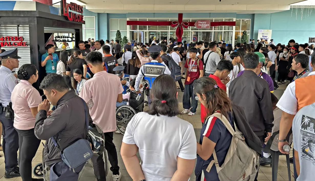 Gempa bumi berkekuatan magnitudo 7,6 mengguncang wilayah lepas pantai selatan Filipina pada Jumat (10/10/2025) waktu setempat. (Erwin MASCARINAS/AFP)