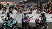 Jorge Lorenzo mengukuhkan diri sebagai juara dunia MotoGP setelah finis posisi pertama di Circuit Ricardo Tormo.