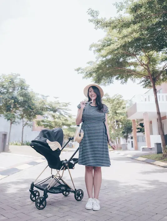 (Instagram/mrssharena)