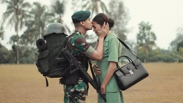 Wafda Saifan sebagai tentara