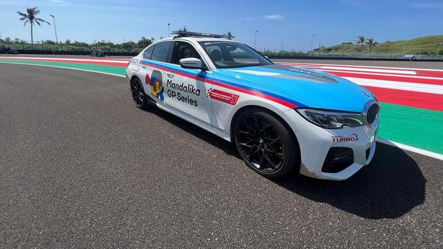 Mobil Safety Car di Sirkuit Mandalika