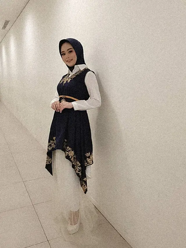 7 Potret Agnes Cefira Pop Academy saat di Luar Panggung, Memesona