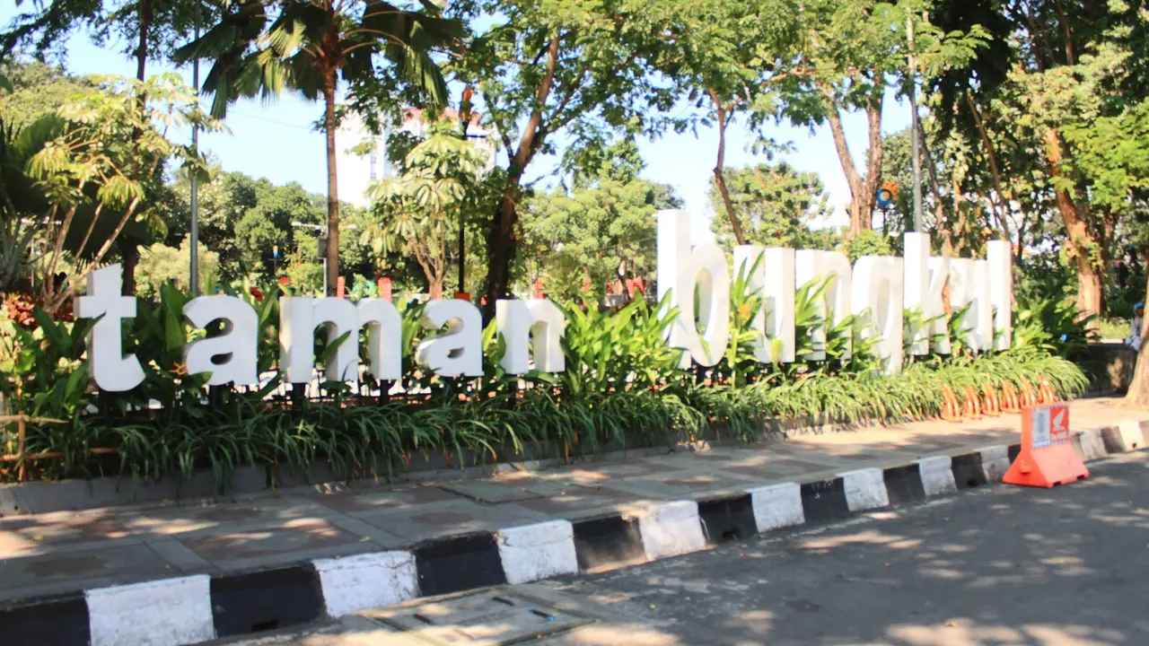 Taman Bungkul Perbaikan Besar-Besaran Pasca Eskrim Gratis