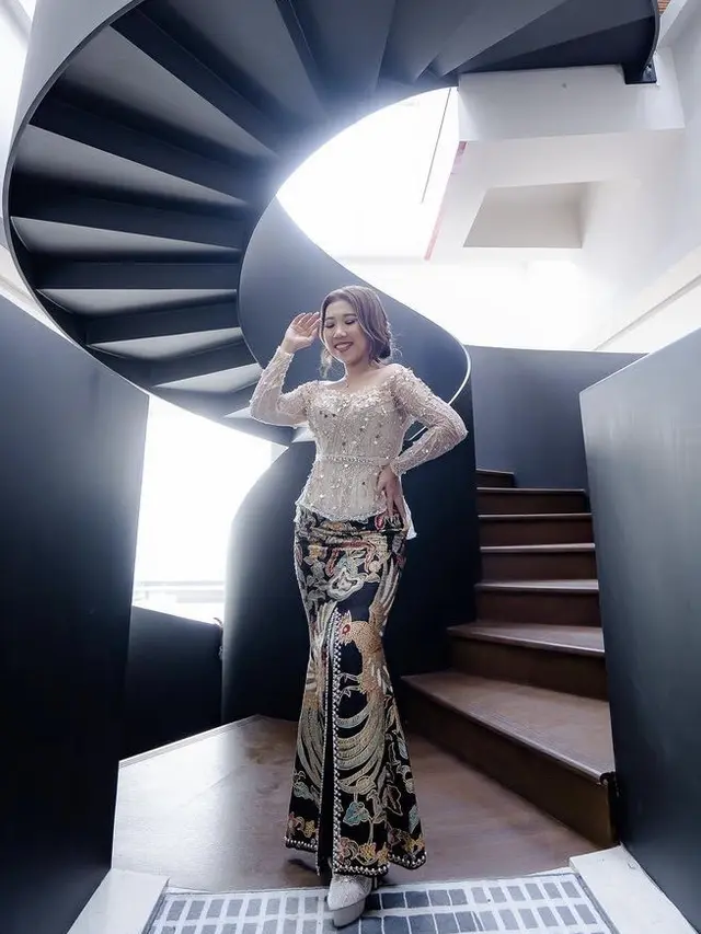 Pesona Artis Tanah Air Berkebaya saat Ucapkan Hari Kartini