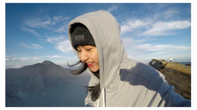 7 Potret Adinda Azani Pemeran Suster El saat Tanpa Makeup, Tetap Menawan