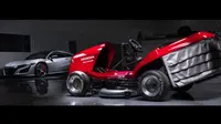 Mesin pemotong rumput Honda ini bermesin CBR1000R Fireblade