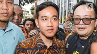 Wali Kota Solo Gibran Rakabuming Raka menghadiri Rapimnas II Partai Golkar di Kantor DPP Partai Golkar, Jakarta, Sabtu (21/10/2023). (Liputan6.com/Angga Yuniar)