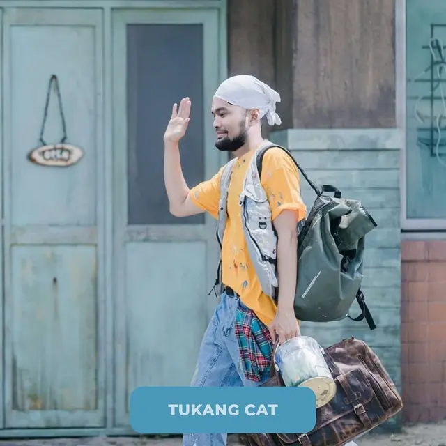 8 Editan Foto Teuku Wisnu jadi Kim Seon Ho di Hometown Cha-Cha-Cha, Kocak Banget