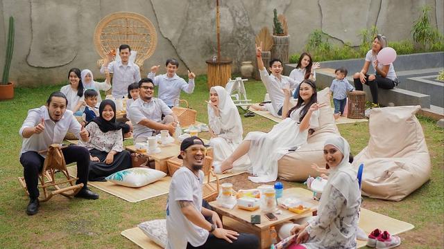 7 Potret Baby Shower Ana Riana, Ungkap Jenis Kelamin Bayi