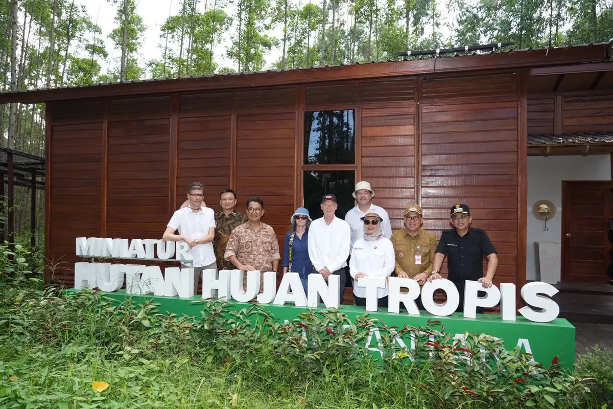 Duta Besar (Dubes) Denmark untuk Indonesia HE Sten Frimodt Nielsen kunjungi t new capital of Indonesia di Ibu Kota Nusantara (IKN). (ARIEF/ADPIMPROV KALTIM)