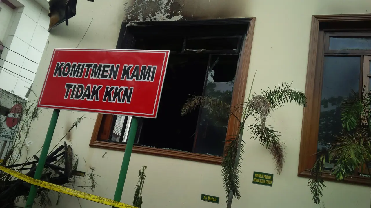 Sakit Hati Deddy Dorong Pembakaran Kejati Jabar