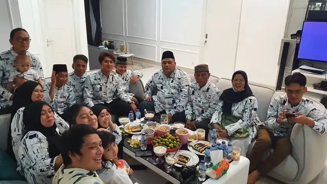 6 Momen Kumpul Keluarga Besar Lesty Kejora dan Rizky Billar, Makin Serius