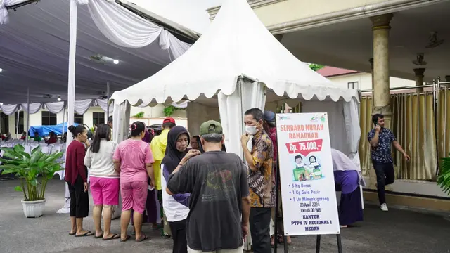 Subholding Perkebunan Nusantara PTPN III (Persero), yakni PTPN IV PalmCo, menyediakan sebanyak 35 ton sembako yang dibagi menjadi 5.000 paket dalam rangka penyelenggaraan pasar murah