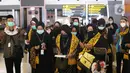 Jemaah umrah asal Indonesia saat berada di bandara Soekarno Hatta, Tangerang, Minggu (1/11/2020). Pemerintah Arab Saudi kembali menerima kedatangan jemaah umrah dari luar negaranya, termasuk Indonesia per 1 November. (Liputan6.com/Angga Yuniar)