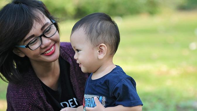 Mengapa Kata Pertama yang Diucapkan Bayi Adalah Mama ...