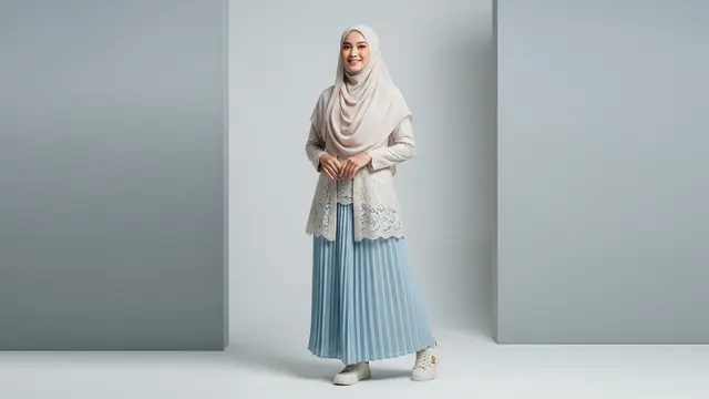 Inspirasi Model Kebaya Modern dengan Rok Plisket di 2025