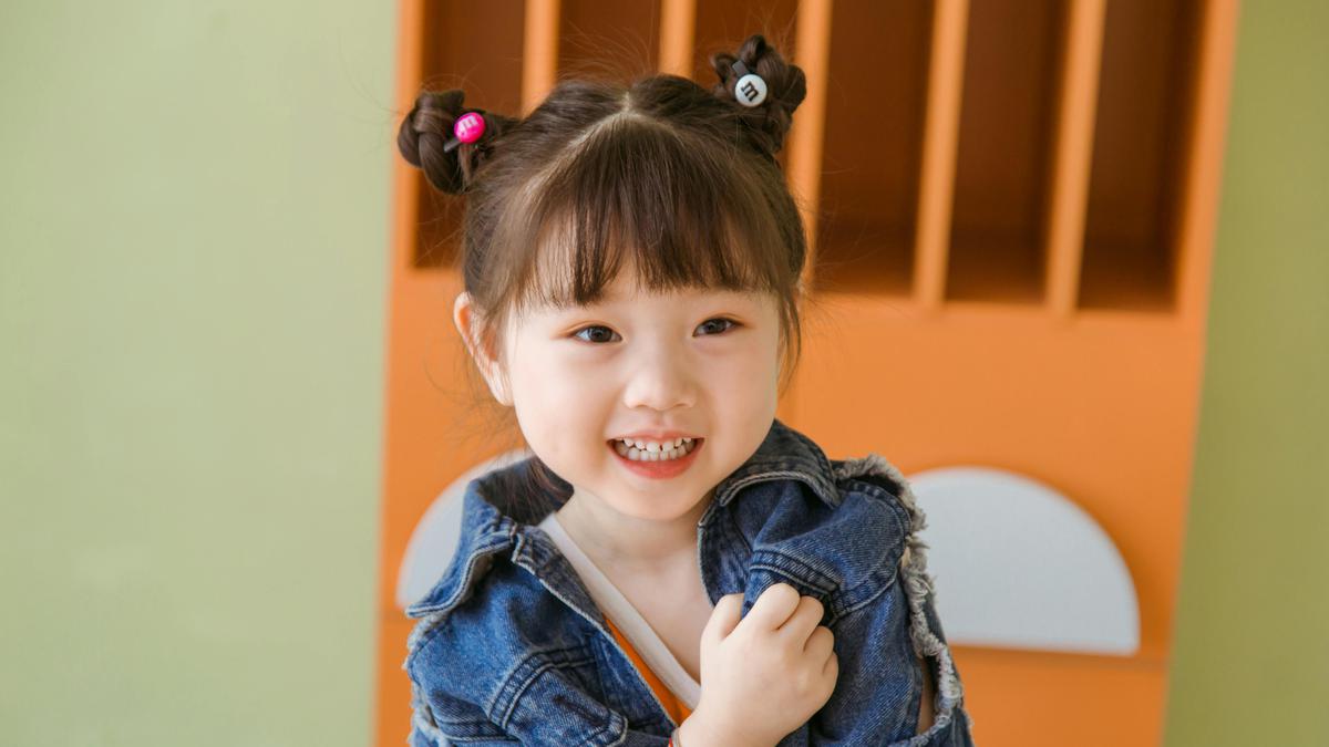 Tren 9 Model Rambut Anak Berponi Cewek dan Cowok 2025