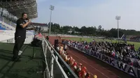 Wali Kota Tangerang, Arief R. Wismansyah saat menghadiri gelaran Sapa Sehat di Stadion Benteng Reborn, Tangerang. (Liputan6.com/Pramita Tristiawati).