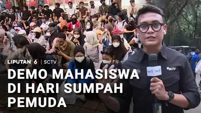 Jelang aksi di Bundaran HI, Jakarta. Sejumlah mahasiswa yang berkumpul di Universitas Indonesia, Depok, akan bergerak menuju Bundaran HI.