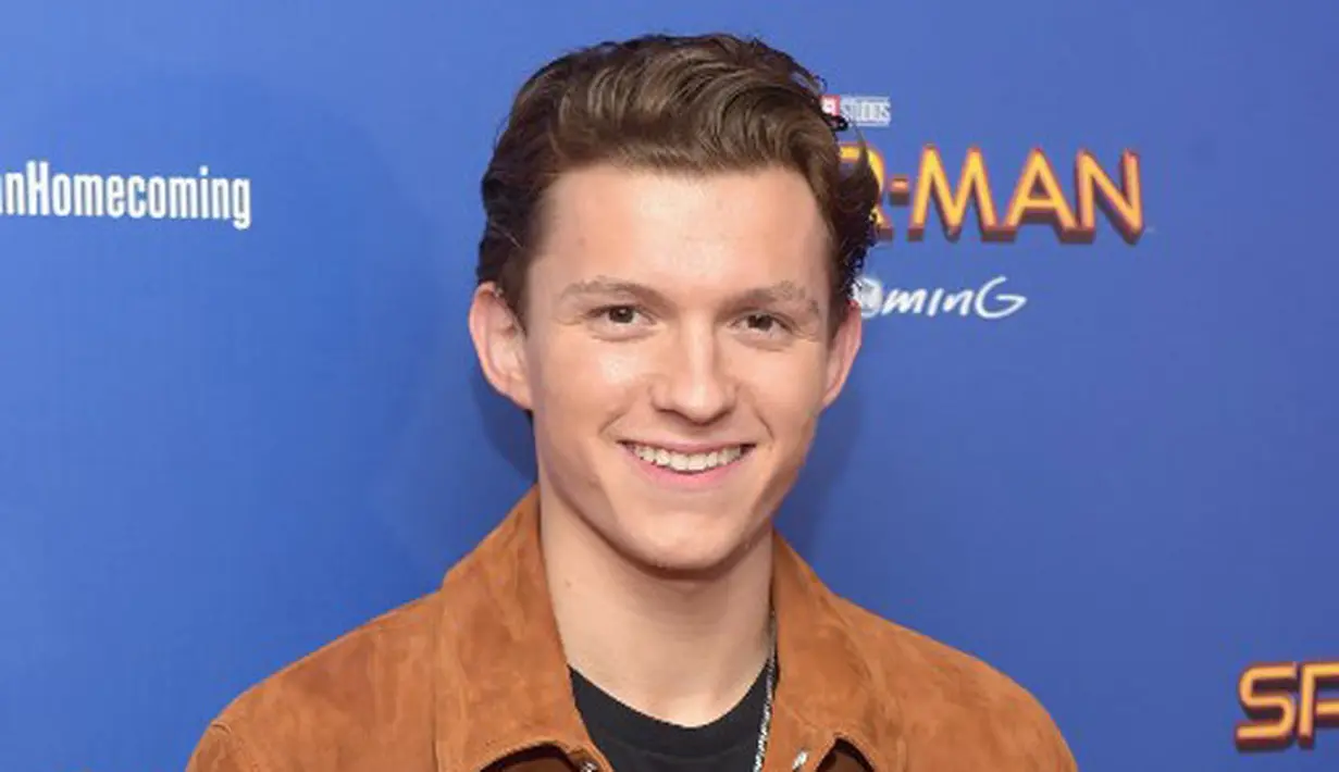 “Mereka (Tom Holland dan Zendaya Coleman) sangat hati-hati menjaga rahasia ini dari hadapan publik tetapi mereka telah pergi berlibur bersama-sama dan mencoba untuk menghabiskan waktunya,” ujar sumber. (AFP/Bintang.com)