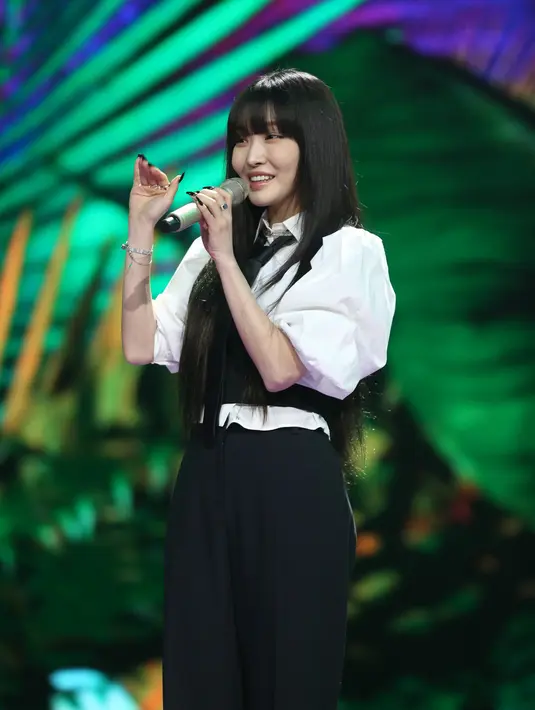 <p>Selain membawakan lagu-lagu hits seperti Killing Me dan Gotta Go, Chung Ha juga menarik perhatian dengan pilihan busananya. [KLY/Budy Santoso].</p>