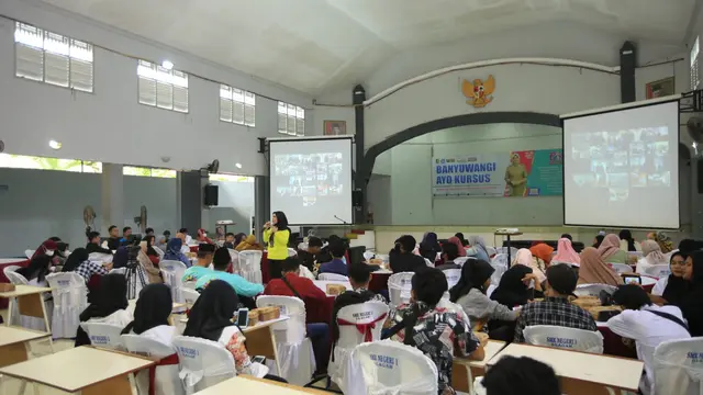 Lewat Banyuwangi Ayo Kursus, Ipuk Fasilitas 600an Warga Ikuti Kursus Gratis Aneka Keterampilan