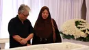 Suasana di Rumah Duka Heaven, Rumah Sakit Dharmais, Jakarta Barat, Minggu (6/3).  (Deki Prayoga/Bintang.com)