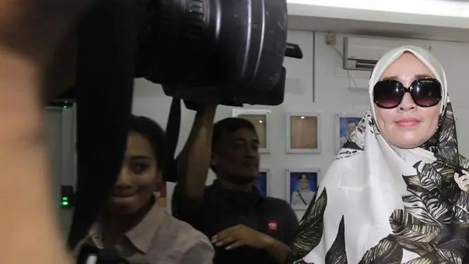 [Bintang] Firza Husein dan Harapan untuk Kasusnya