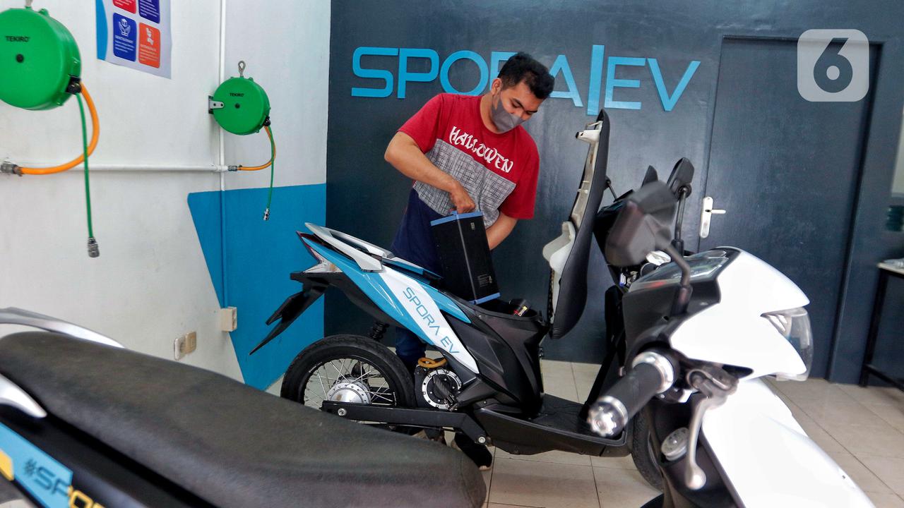 Pemerintah Sebar Subsidi Konversi Motor Listrik Sebesar Rp 7 Juta