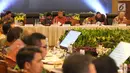 Gubernur Bank Indonesia Perry Warjio (kiri) saat memimpin Rakor di Gedung BI, Jakarta, Rabu (4/9/2019). Rakor Pemerintah, Pemerintah Daerah, dan BI membahas Pengembangan Industri Manufaktur untuk meningkatkan pertumbuhan ekonomi secara berkelanjutan dan Inklusif. (Liputan6.com/Angga Yuniar)