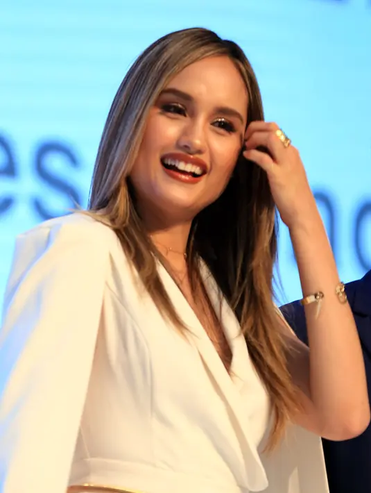 Kini, Cinta kembali ke Tanah Air. Kembalinya ke Indonesia ini juga akan kembali bermain dalam film setelah sekitar tujuh tahun tak main di produksi Indonesia. (Deki Prayoga/Bintang.com)