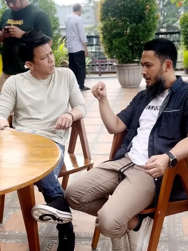 Pertemuan Ariel NOAH dan Uki