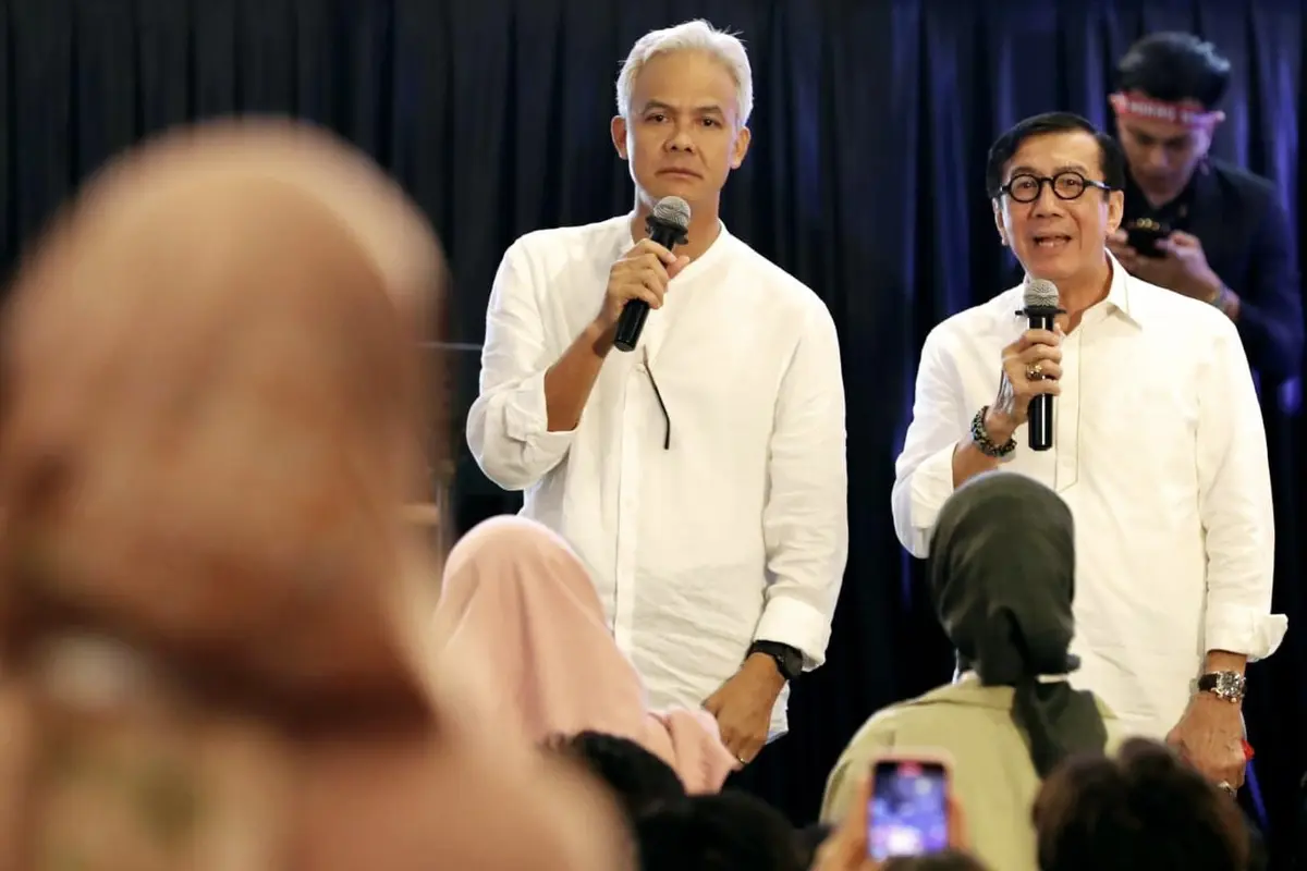 Bakal calon presiden Ganjar Pranowo Bersama Menkumham Yasonna H Laoly